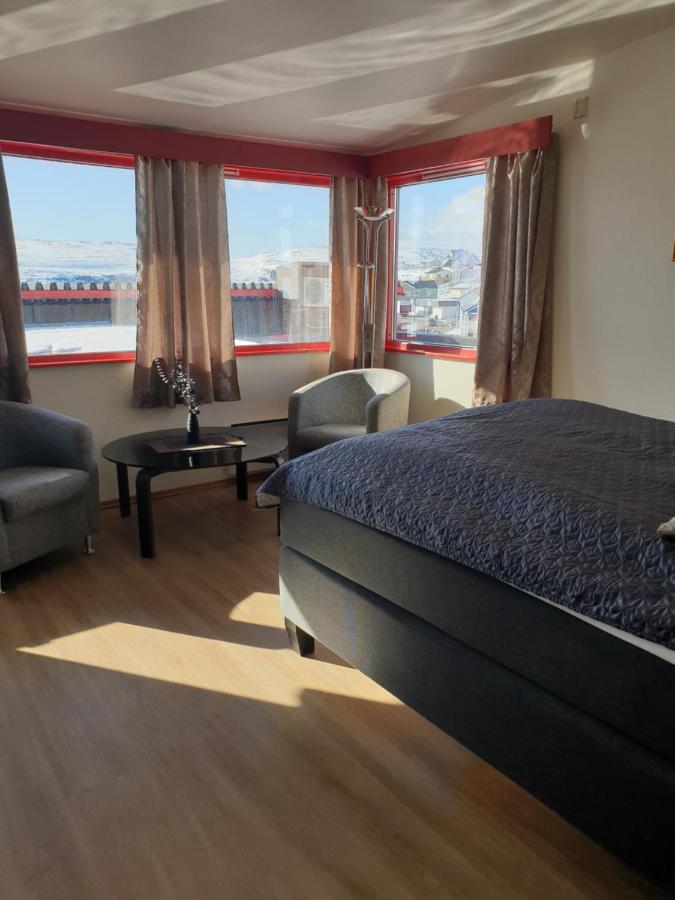 Mehamn Arctic Hotel Luaran gambar